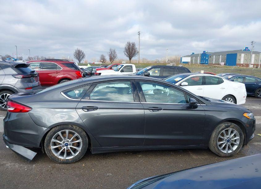 Photo 13 of 2017 Ford Fusion SE (VIN 3FA6P0H79HR407372)