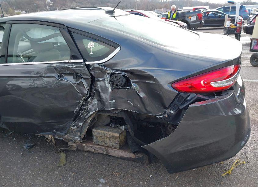 Photo 6 of 2017 Ford Fusion SE (VIN 3FA6P0H79HR407372)