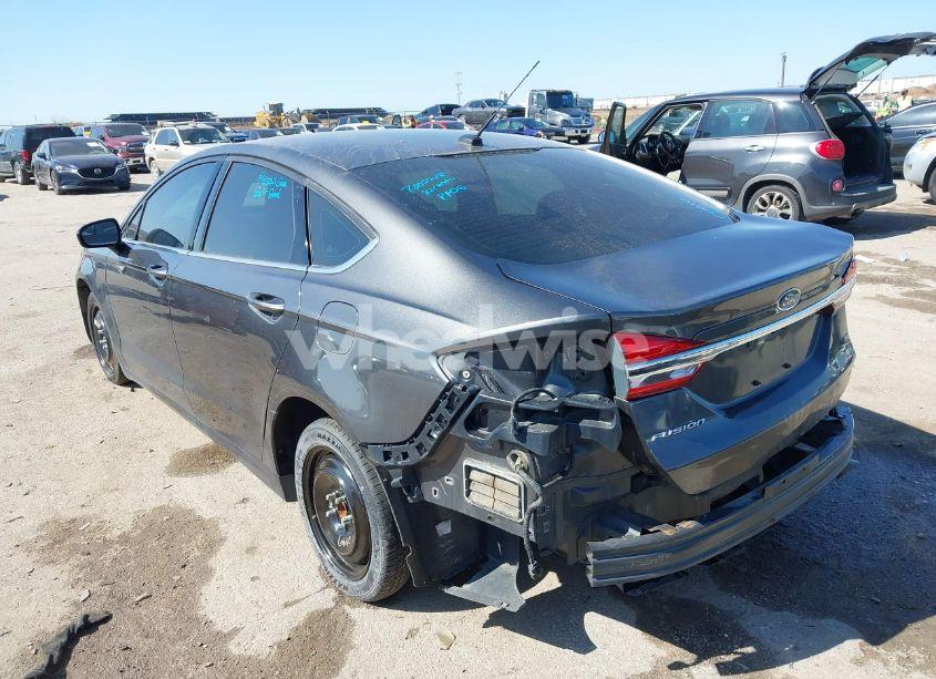 Photo 3 of 2017 Ford Fusion SE (VIN 3FA6P0H79HR412250)
