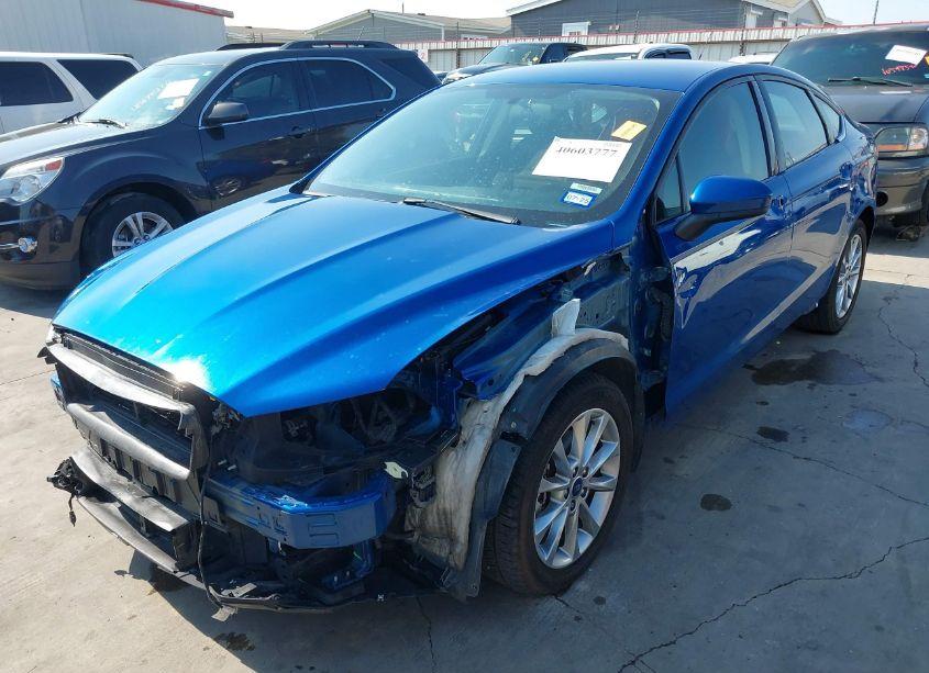 Photo 2 of 2017 Ford Fusion SE (VIN 3FA6P0H79HR416301)