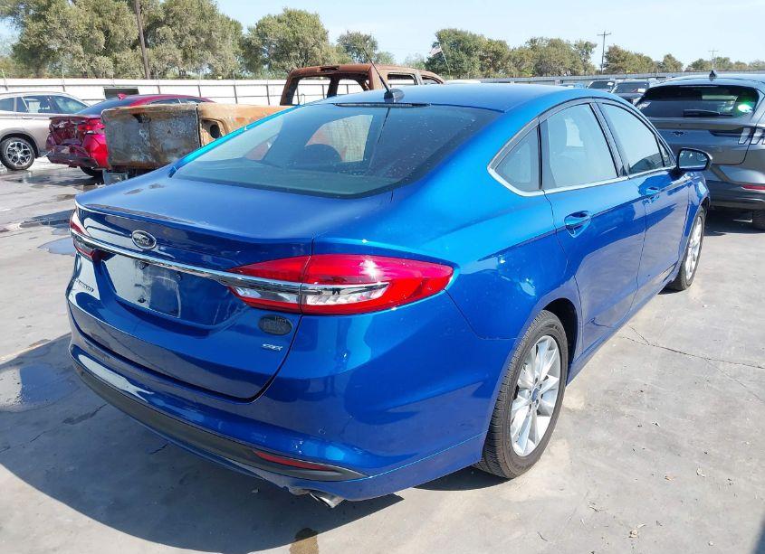 Photo 4 of 2017 Ford Fusion SE (VIN 3FA6P0H79HR416301)