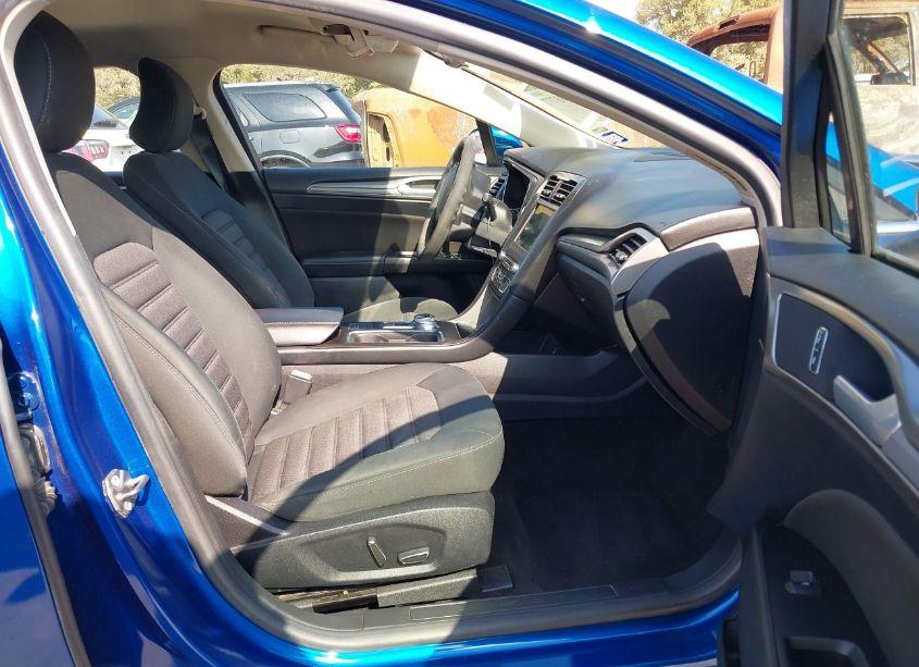 Photo 5 of 2017 Ford Fusion SE (VIN 3FA6P0H79HR416301)