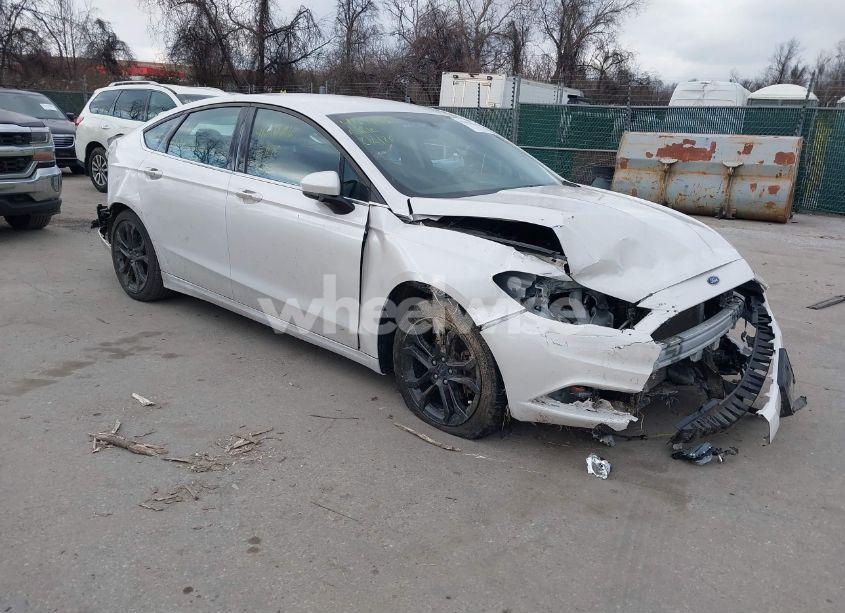 2018 Ford Fusion SE (VIN 3FA6P0H79JR107451) main photo
