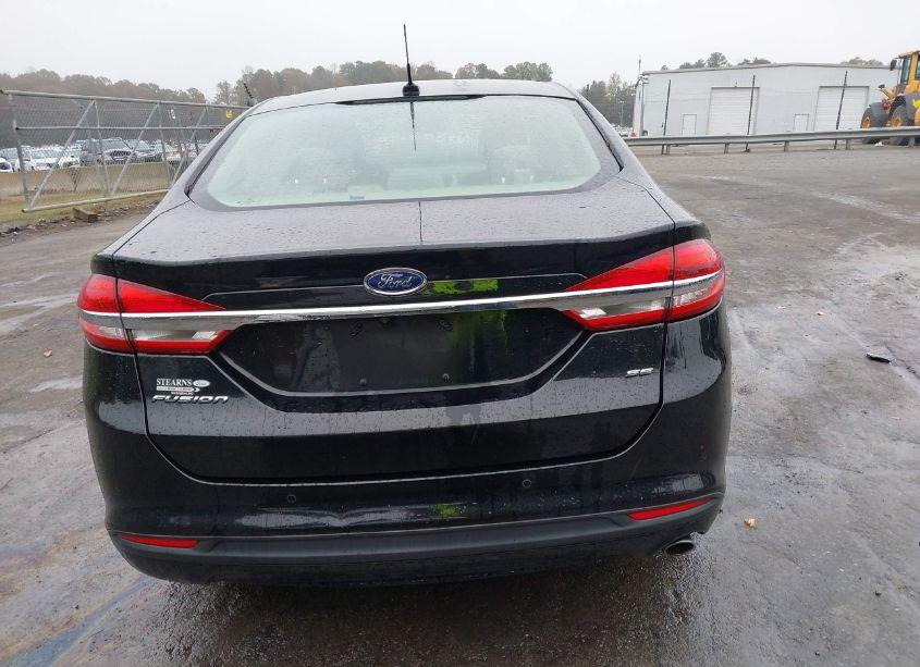 Photo 16 of 2018 Ford Fusion SE (VIN 3FA6P0H79JR118207)