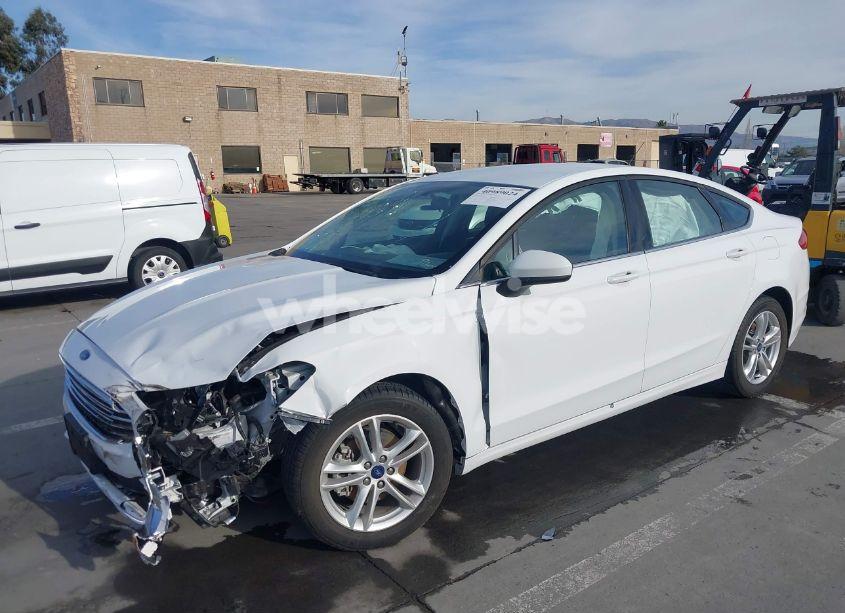 Photo 2 of 2018 Ford Fusion SE (VIN 3FA6P0H79JR278099)