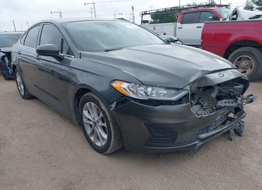 2019 Ford Fusion SE (VIN 3FA6P0H79KR123411) main photo