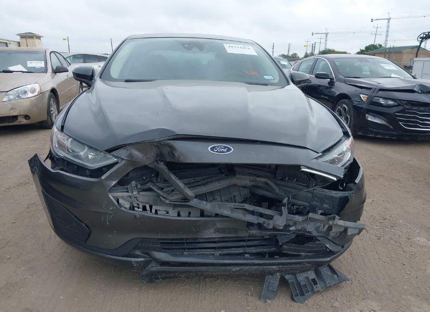Photo 12 of 2019 Ford Fusion SE (VIN 3FA6P0H79KR123411)