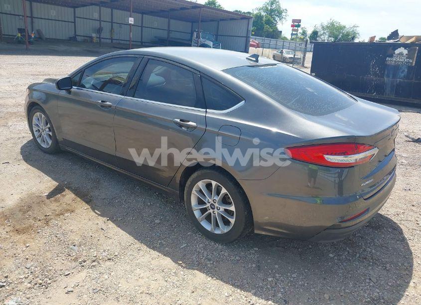 Photo 3 of 2020 Ford Fusion SE (VIN 3FA6P0H79LR118534)
