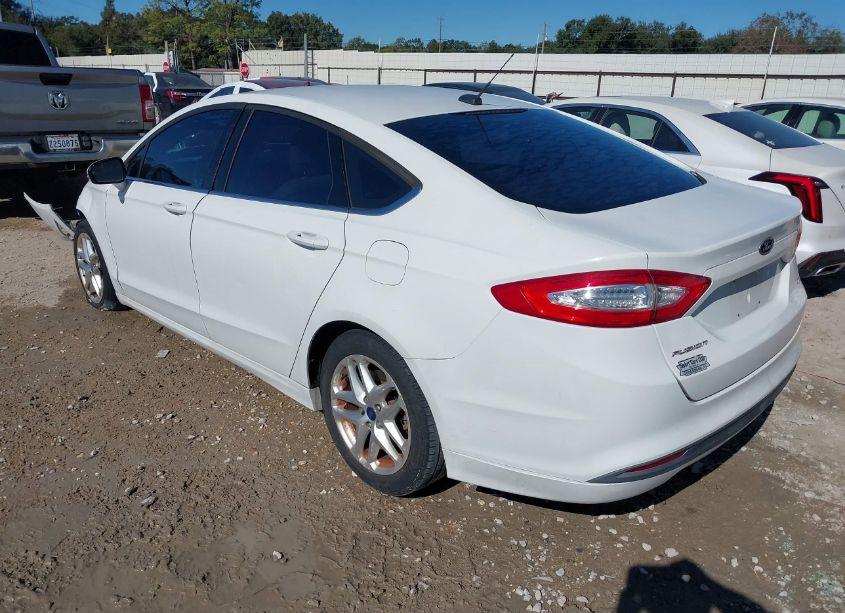 Photo 3 of 2013 Ford Fusion SE (VIN 3FA6P0H7XDR102344)