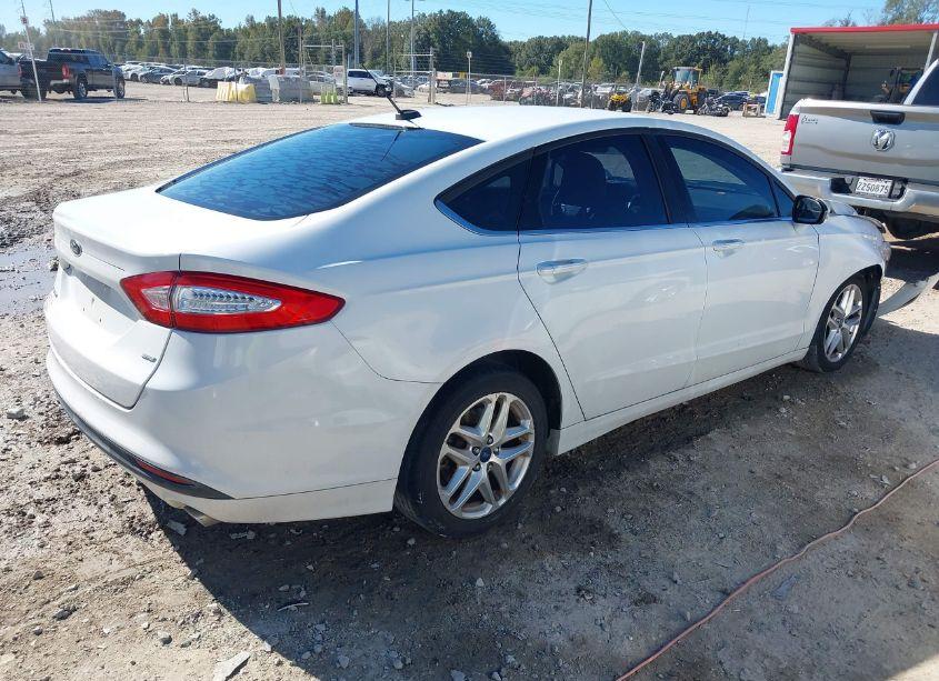 Photo 4 of 2013 Ford Fusion SE (VIN 3FA6P0H7XDR102344)