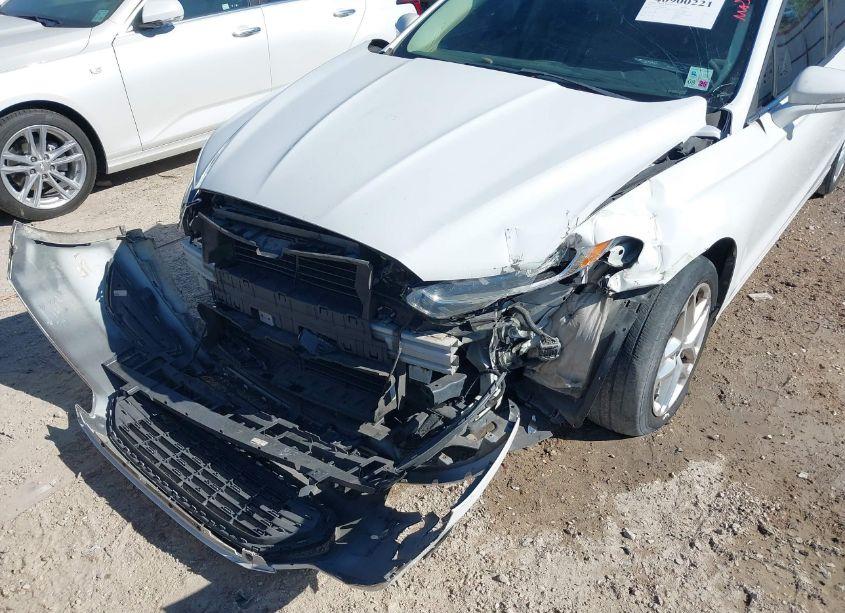 Photo 6 of 2013 Ford Fusion SE (VIN 3FA6P0H7XDR102344)