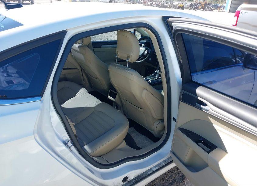 Photo 8 of 2013 Ford Fusion SE (VIN 3FA6P0H7XDR102344)