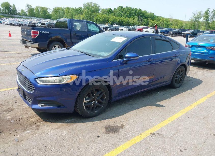 Photo 2 of 2013 Ford Fusion SE (VIN 3FA6P0H7XDR105003)