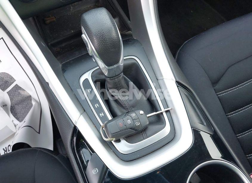 Photo 11 of 2013 Ford Fusion SE (VIN 3FA6P0H7XDR144223)