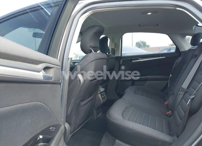 Photo 8 of 2013 Ford Fusion SE (VIN 3FA6P0H7XDR144223)