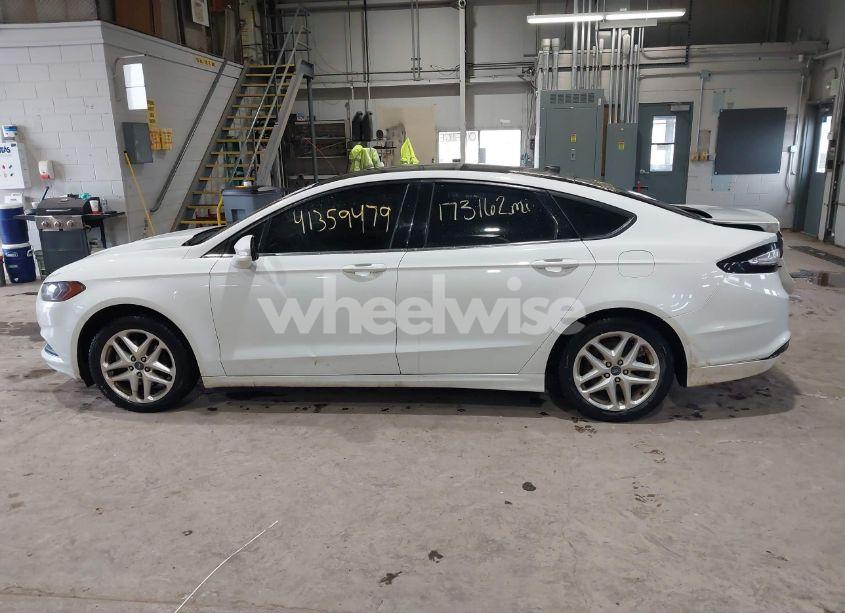 Photo 14 of 2013 Ford Fusion SE (VIN 3FA6P0H7XDR155092)