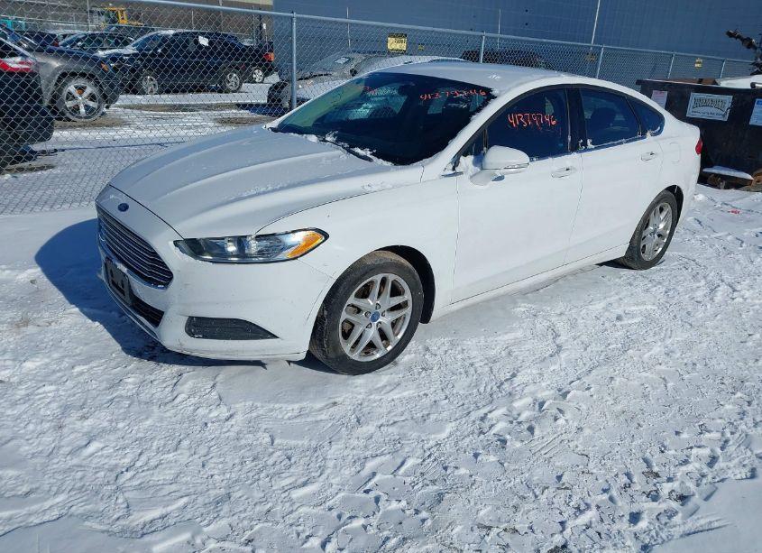 Photo 2 of 2013 Ford Fusion SE (VIN 3FA6P0H7XDR216814)