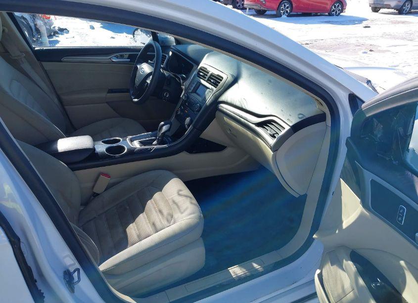 Photo 5 of 2013 Ford Fusion SE (VIN 3FA6P0H7XDR216814)