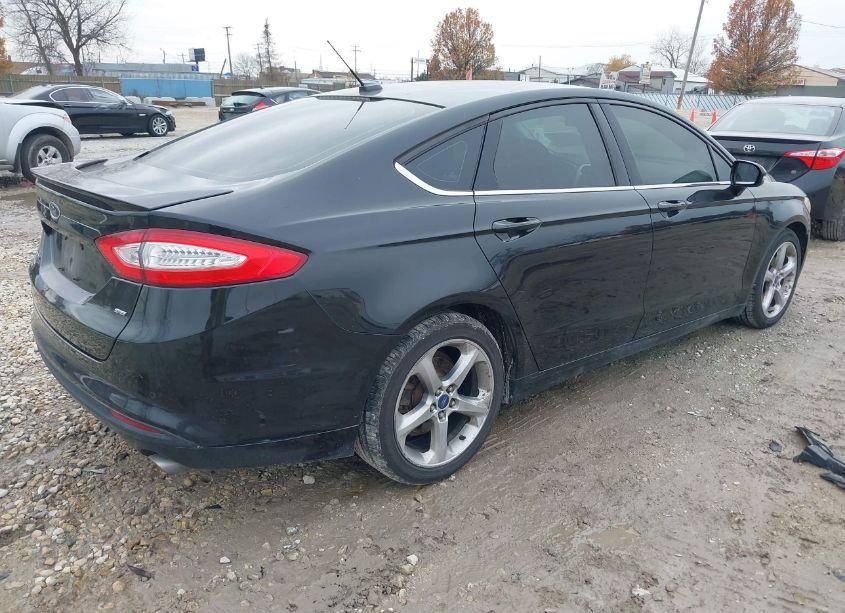 Photo 4 of 2013 Ford Fusion SE (VIN 3FA6P0H7XDR321949)