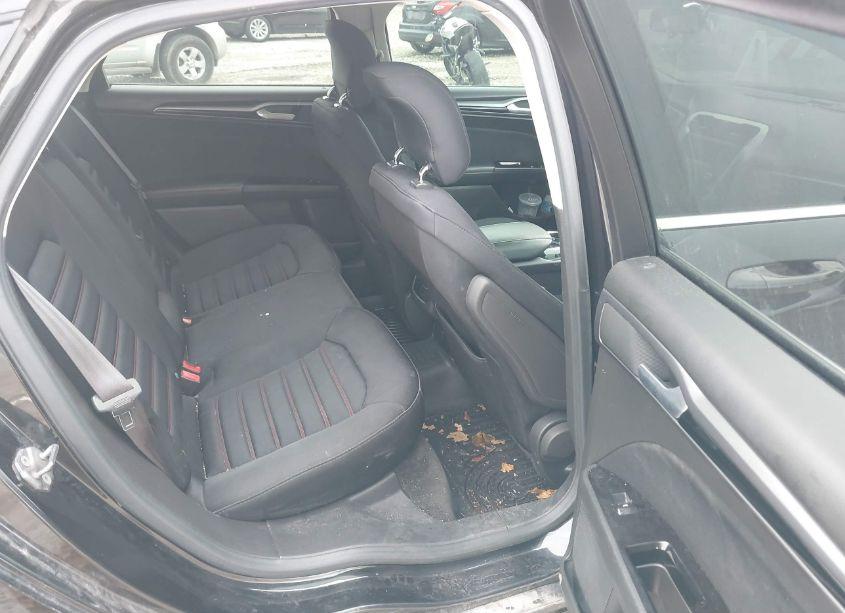 Photo 8 of 2013 Ford Fusion SE (VIN 3FA6P0H7XDR321949)