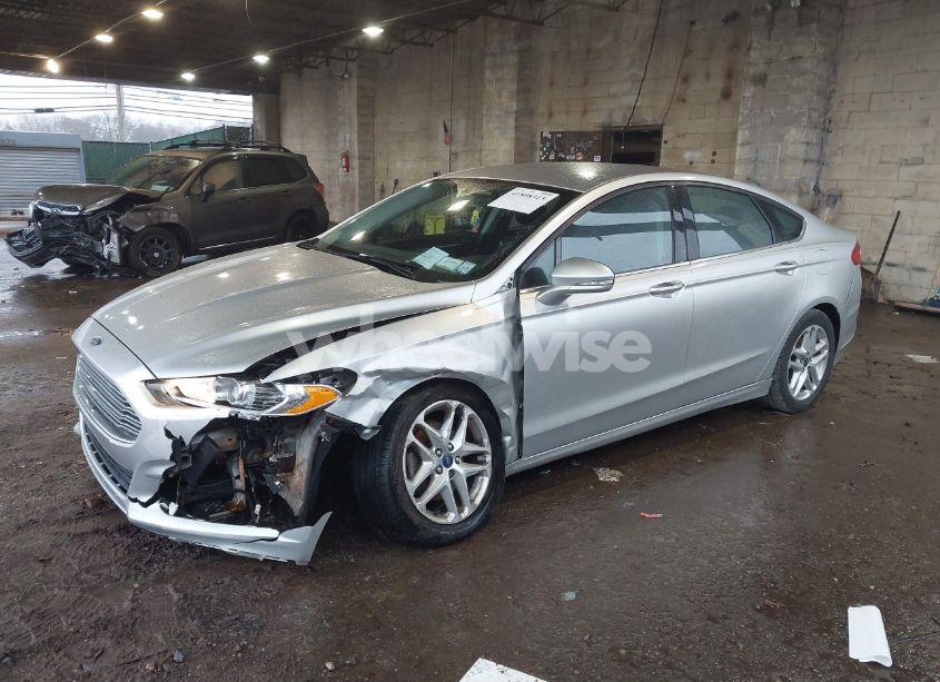 Photo 2 of 2013 Ford Fusion SE (VIN 3FA6P0H7XDR335866)