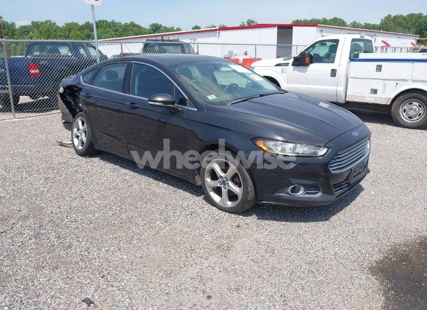 2013 Ford Fusion SE (VIN 3FA6P0H7XDR335902) main photo
