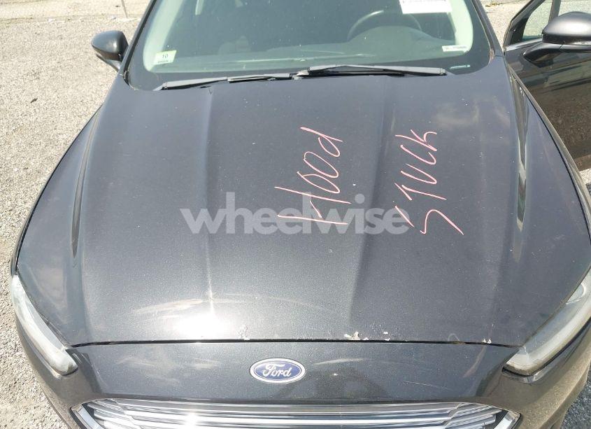 Photo 10 of 2013 Ford Fusion SE (VIN 3FA6P0H7XDR335902)