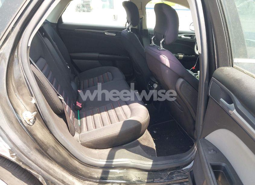 Photo 8 of 2013 Ford Fusion SE (VIN 3FA6P0H7XDR335902)