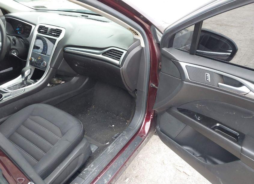 Photo 5 of 2013 Ford Fusion SE (VIN 3FA6P0H7XDR355356)