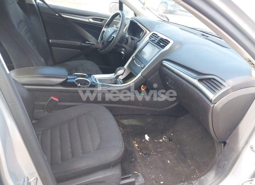 Photo 5 of 2013 Ford Fusion SE (VIN 3FA6P0H7XDR360931)