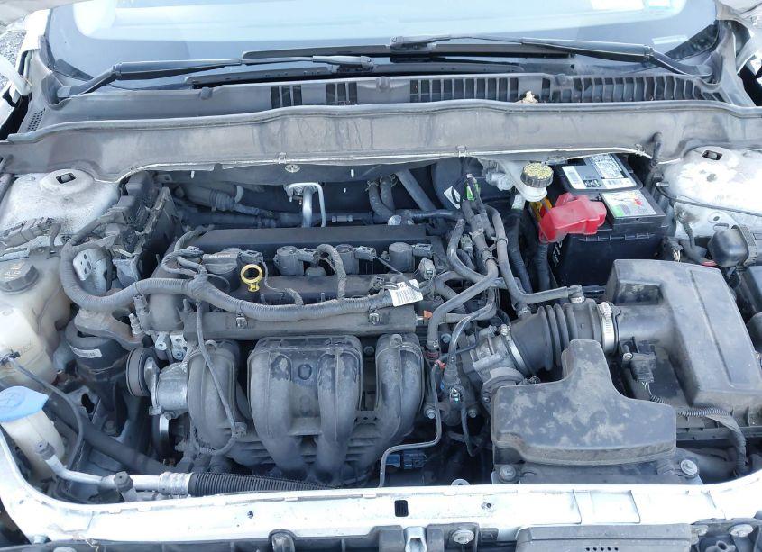 Photo 10 of 2014 Ford Fusion SE (VIN 3FA6P0H7XER139749)