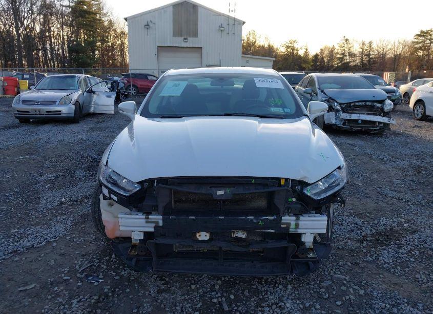 Photo 11 of 2014 Ford Fusion SE (VIN 3FA6P0H7XER139749)