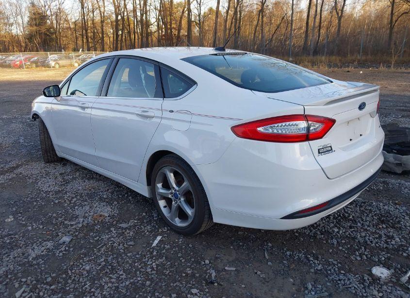 Photo 3 of 2014 Ford Fusion SE (VIN 3FA6P0H7XER139749)