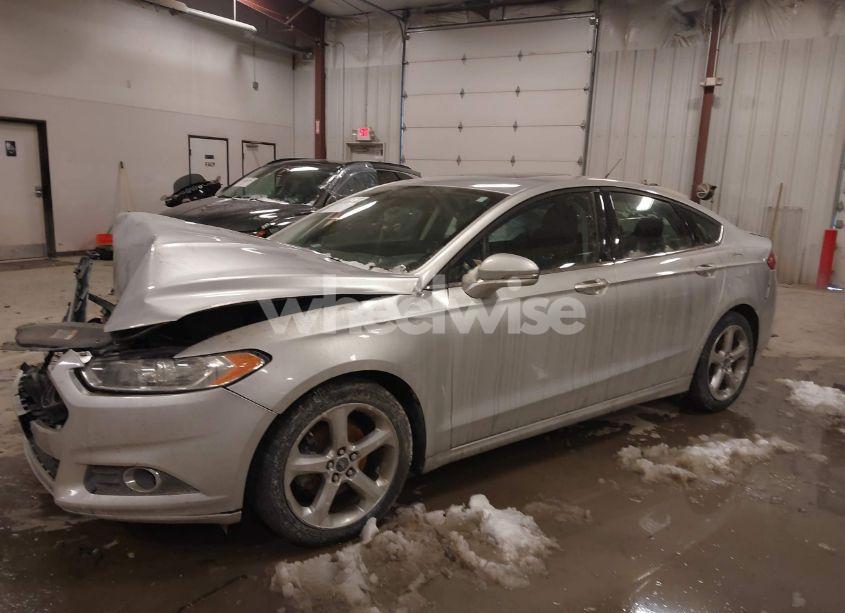 Photo 2 of 2014 Ford Fusion SE (VIN 3FA6P0H7XER148628)