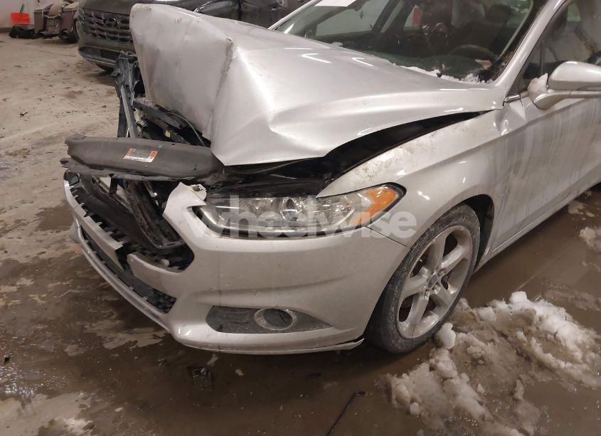 Photo 6 of 2014 Ford Fusion SE (VIN 3FA6P0H7XER148628)