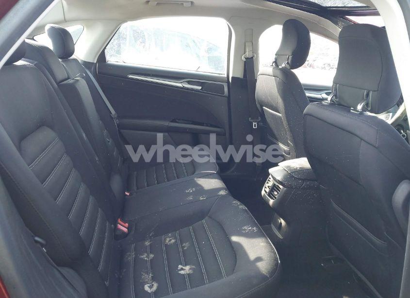 Photo 8 of 2014 Ford Fusion SE (VIN 3FA6P0H7XER174839)