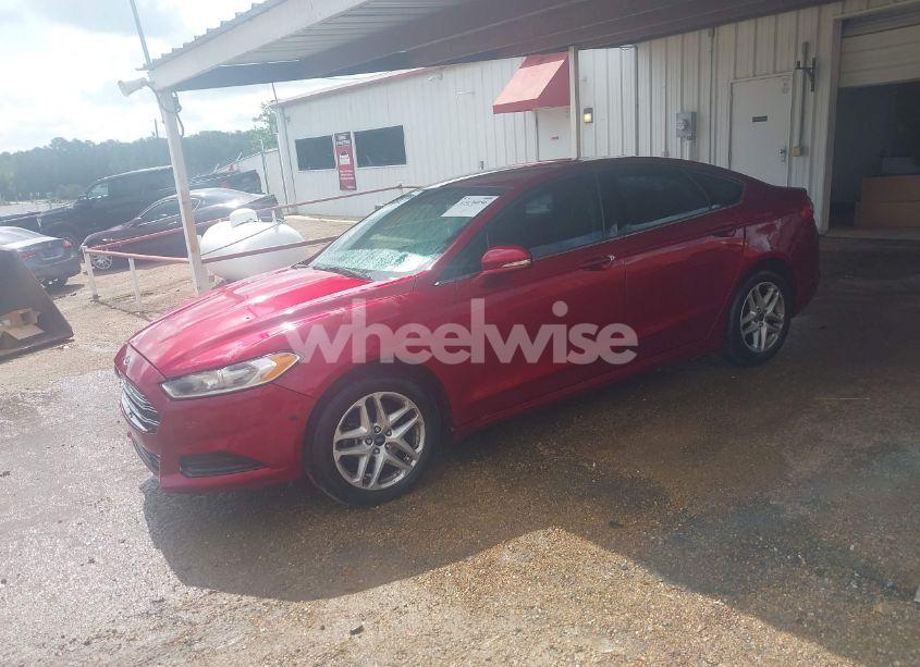 Photo 2 of 2014 Ford Fusion SE (VIN 3FA6P0H7XER229466)