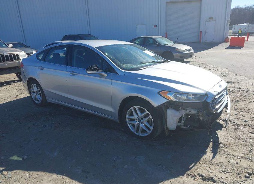 2014 Ford Fusion SE (VIN 3FA6P0H7XER245201) main photo