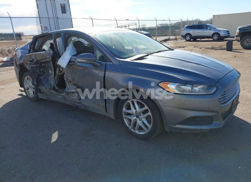 2014 Ford Fusion SE (VIN 3FA6P0H7XER262676) main photo