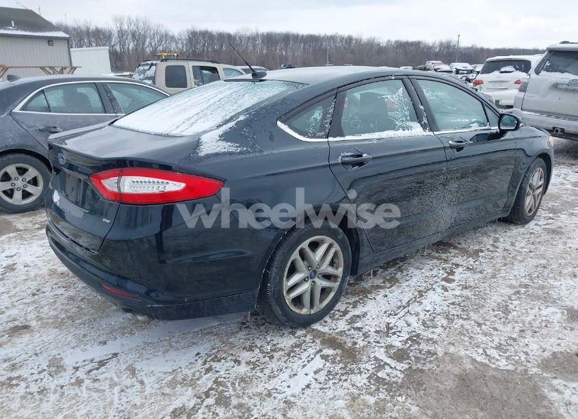 Photo 4 of 2014 Ford Fusion SE (VIN 3FA6P0H7XER338218)