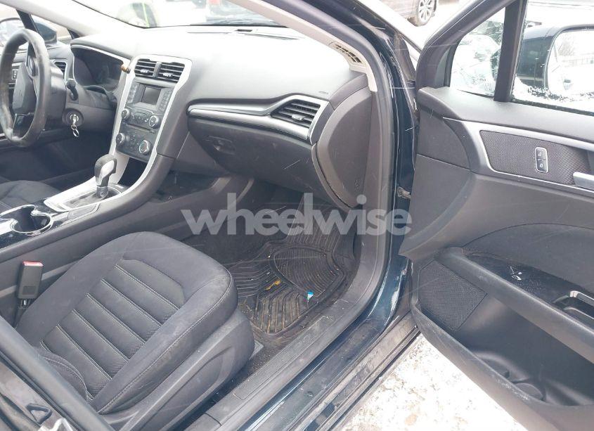 Photo 5 of 2014 Ford Fusion SE (VIN 3FA6P0H7XER338218)