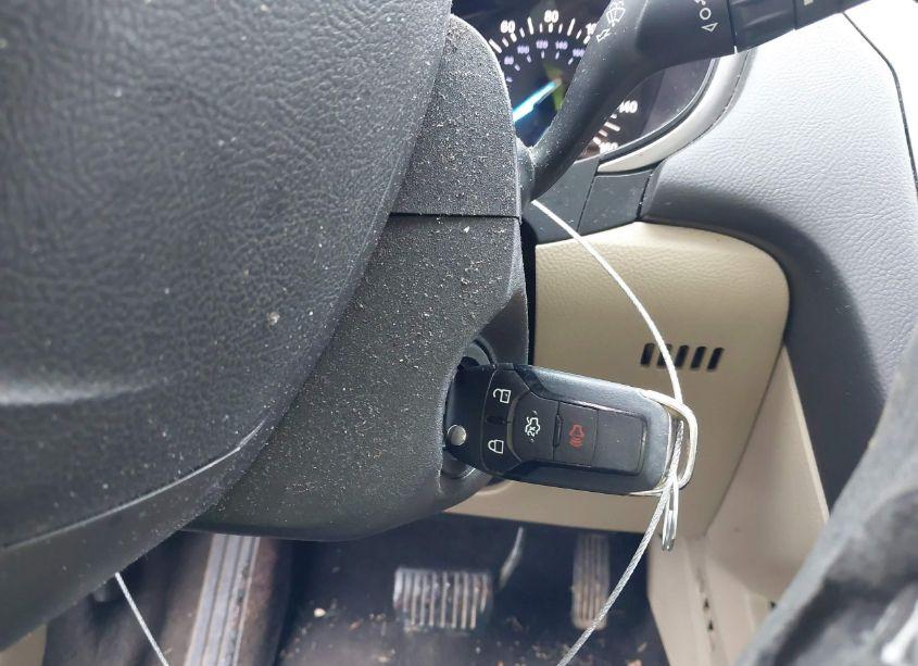 Photo 11 of 2014 Ford Fusion SE (VIN 3FA6P0H7XER338588)