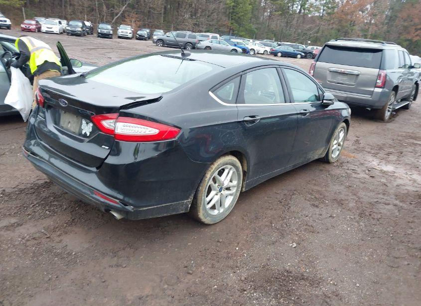 Photo 4 of 2014 Ford Fusion SE (VIN 3FA6P0H7XER338588)