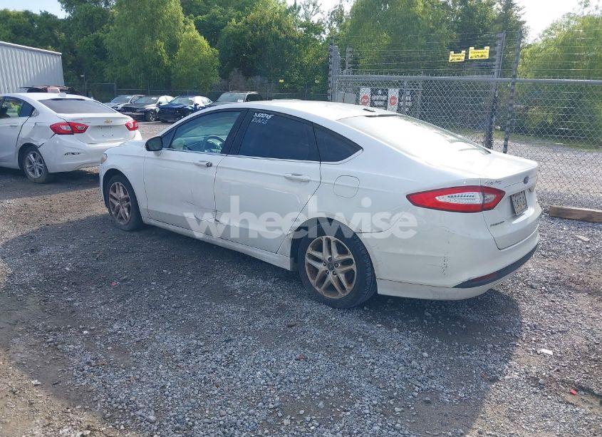 Photo 3 of 2014 Ford Fusion SE (VIN 3FA6P0H7XER344908)