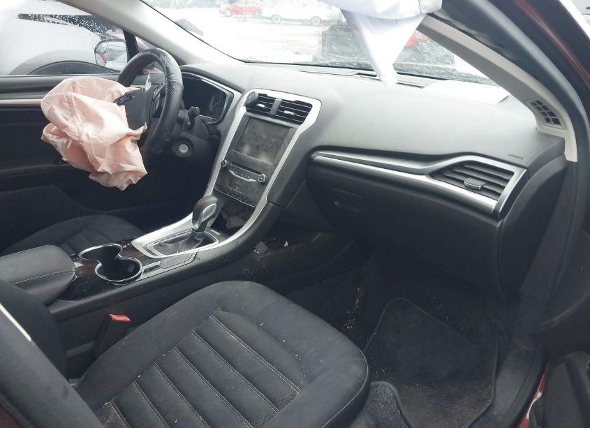 Photo 5 of 2015 Ford Fusion SE (VIN 3FA6P0H7XFR122208)