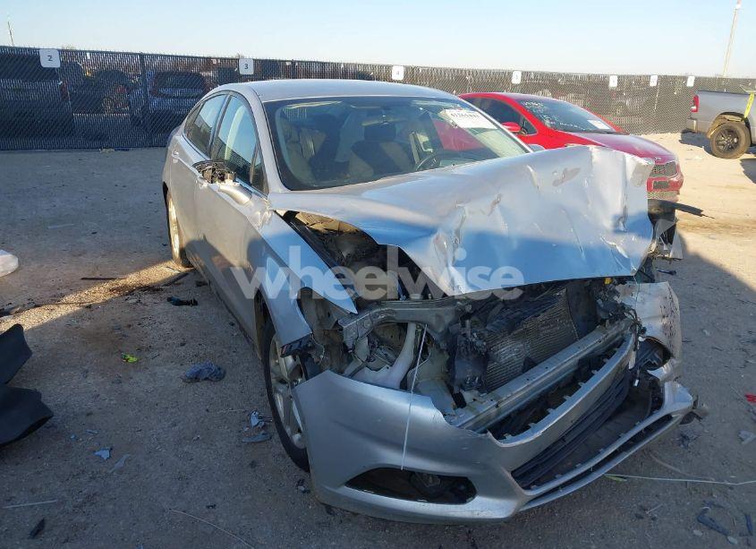 2015 Ford Fusion SE (VIN 3FA6P0H7XFR129899) main photo