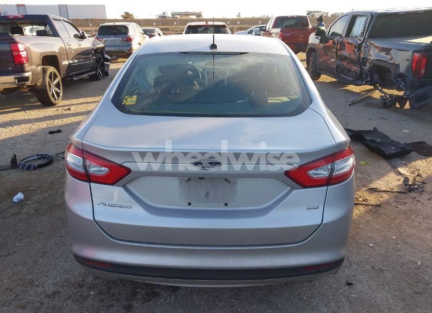 Photo 16 of 2015 Ford Fusion SE (VIN 3FA6P0H7XFR129899)