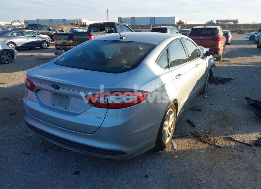 Photo 4 of 2015 Ford Fusion SE (VIN 3FA6P0H7XFR129899)