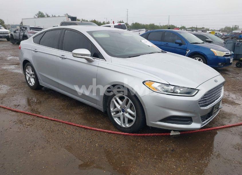 2015 Ford Fusion SE (VIN 3FA6P0H7XFR138344) main photo