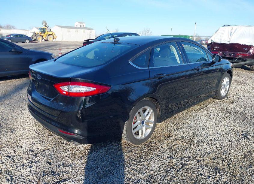 Photo 4 of 2015 Ford Fusion SE (VIN 3FA6P0H7XFR146864)